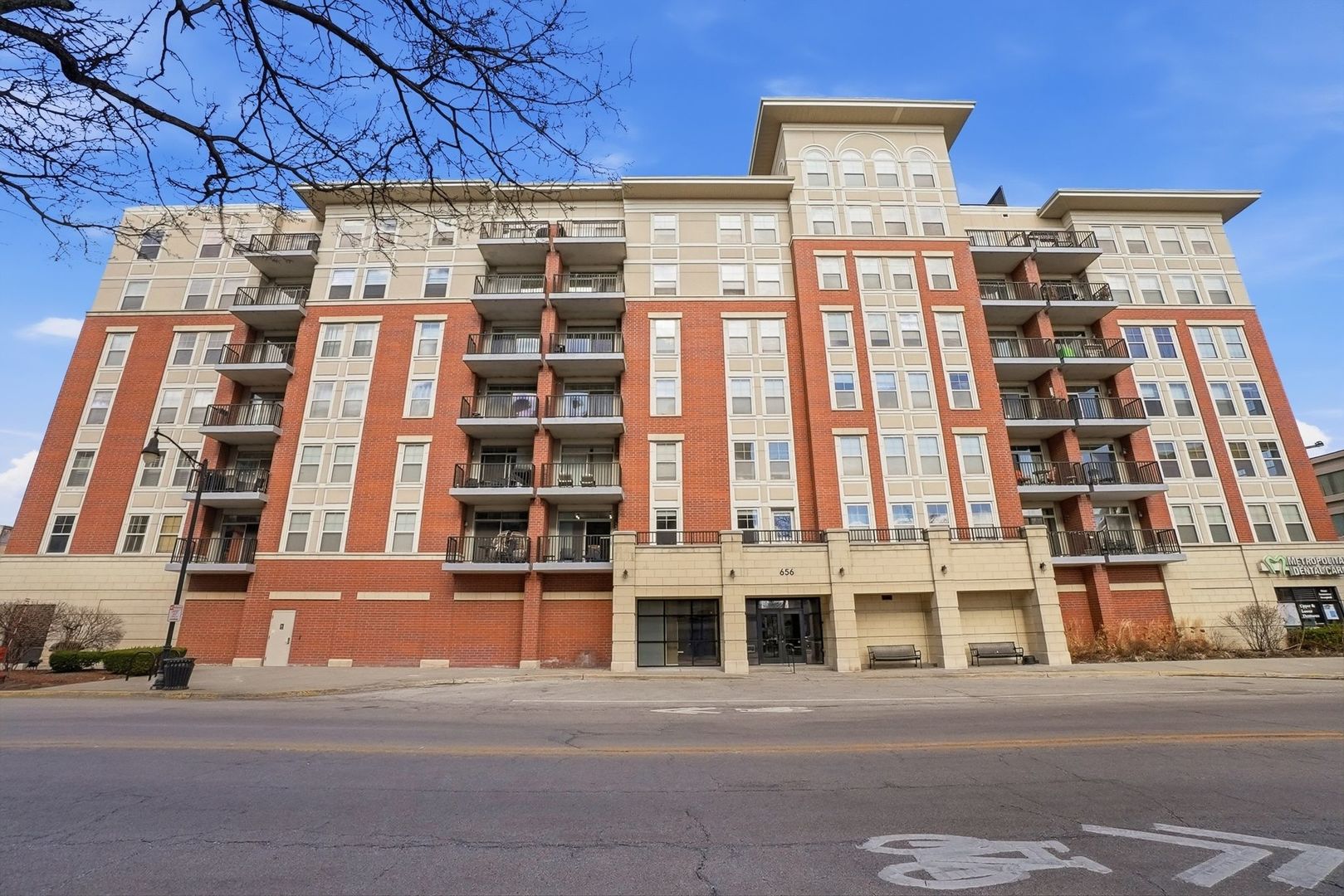 656 Pearson Street #203, Des Plaines, IL