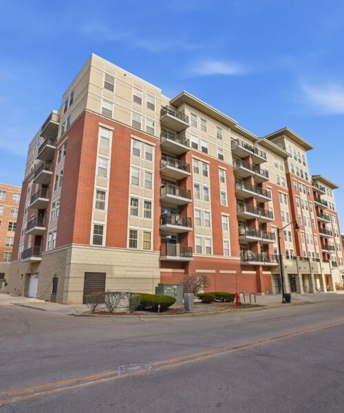656 Pearson Street #203, Des Plaines, IL