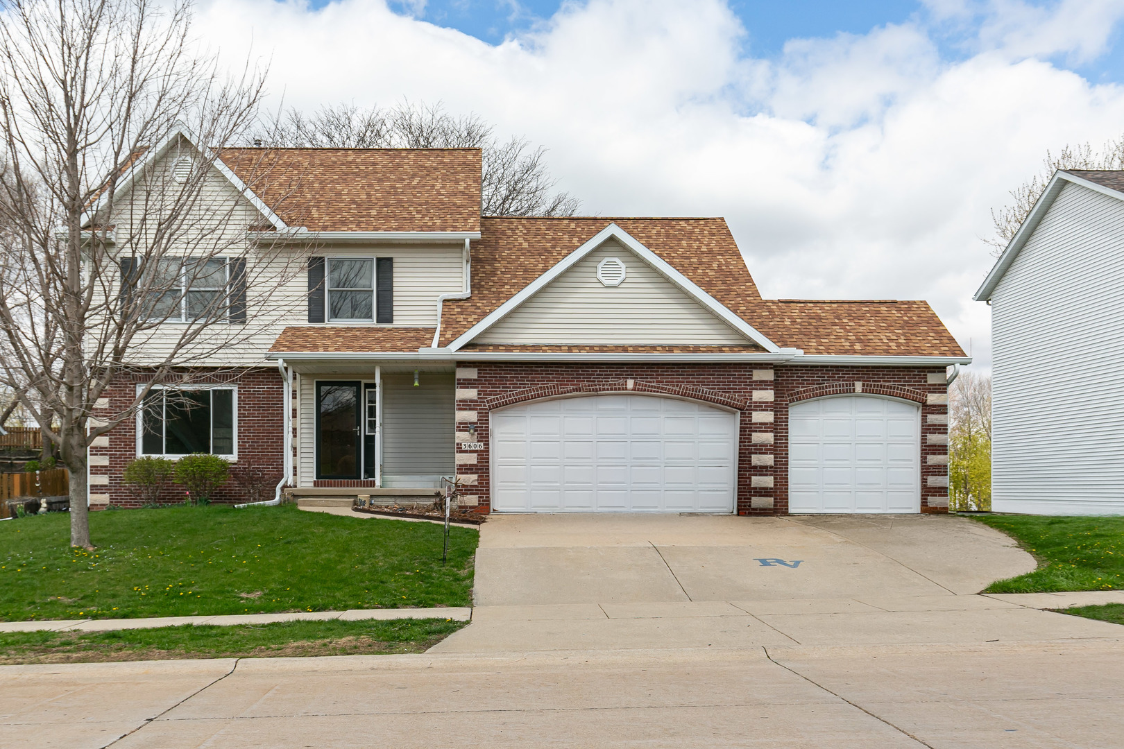 3606 Raleigh Avenue, Bettendorf, IA