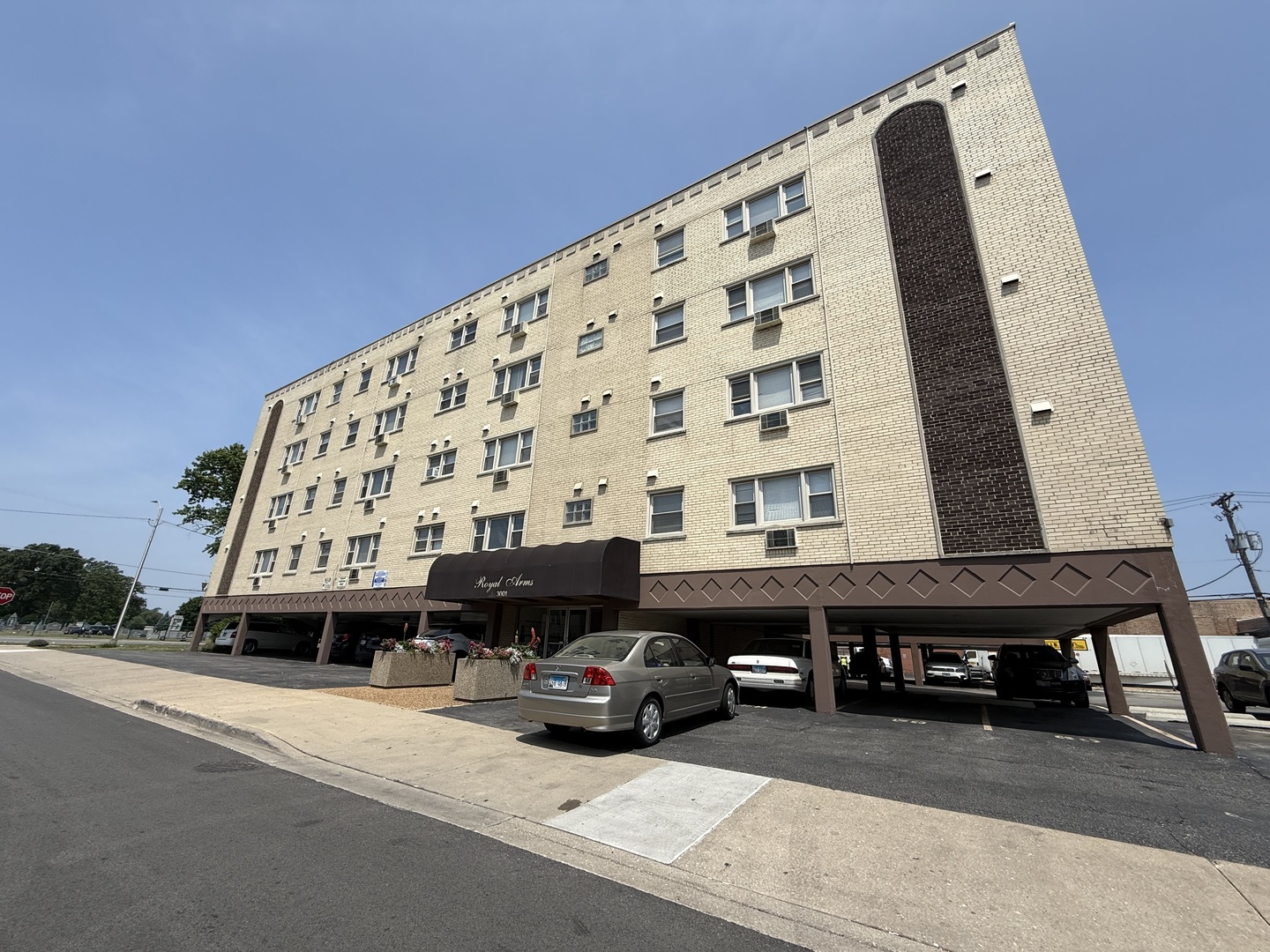 3001 Thatcher Avenue #4J, River Grove, IL