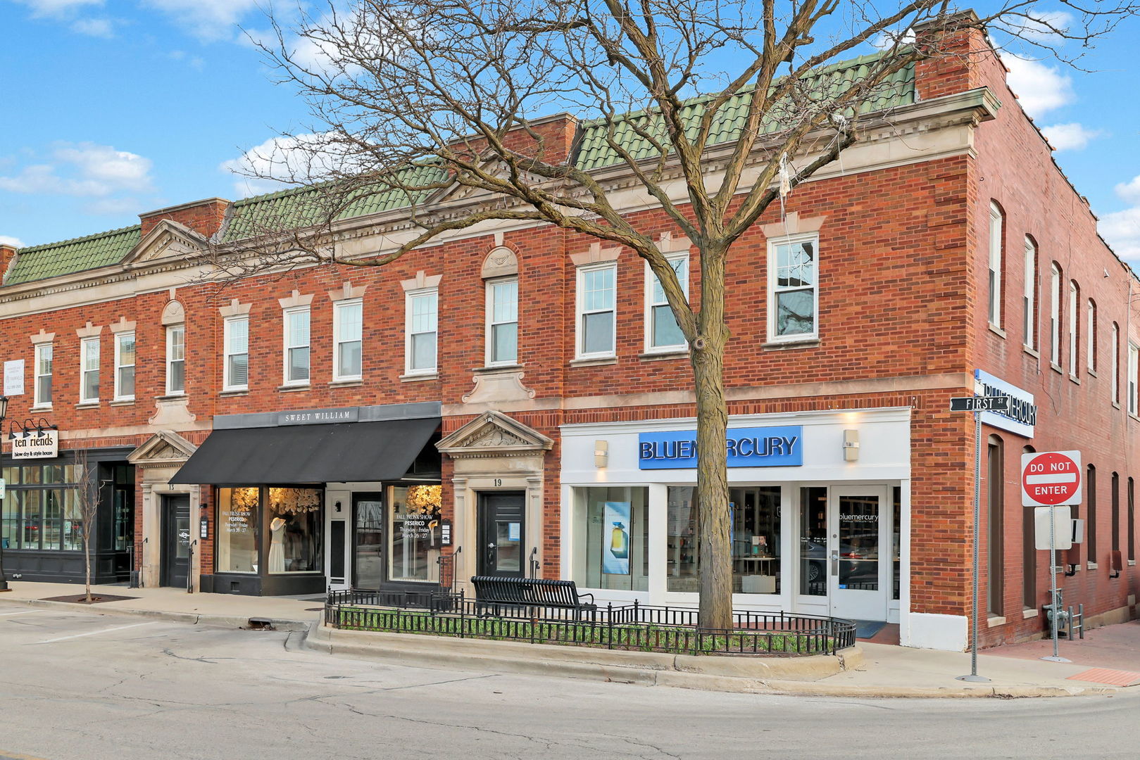 19 E 1st Street #C, Hinsdale, IL