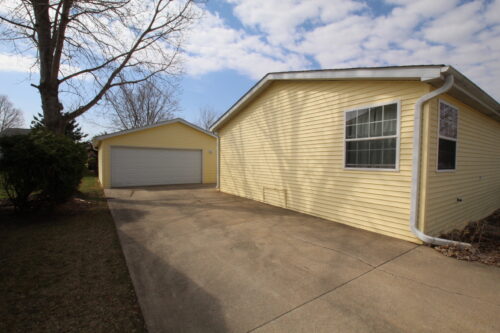 5435 AUTUMN ASH Lane, Machesney Park, IL