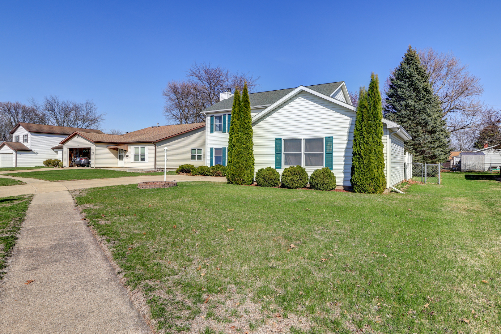 1902 19th Avenue, Sterling, IL