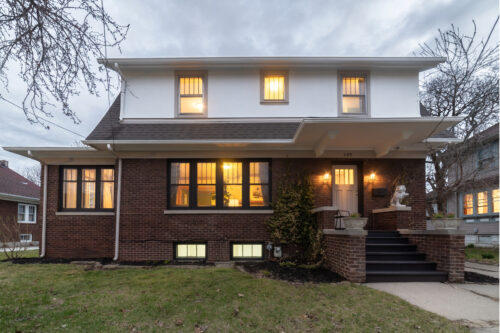 489 Division Street, Elgin, IL