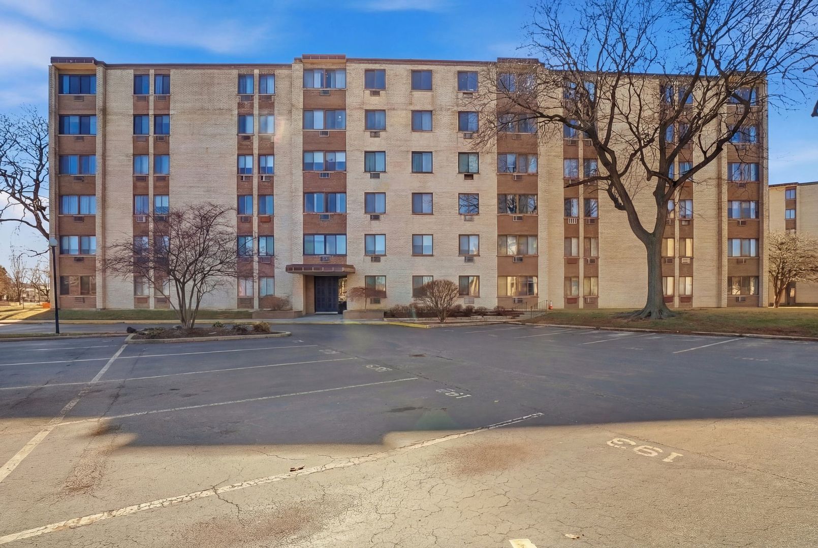 9740 S Pulaski Road #605, Oak Lawn, IL