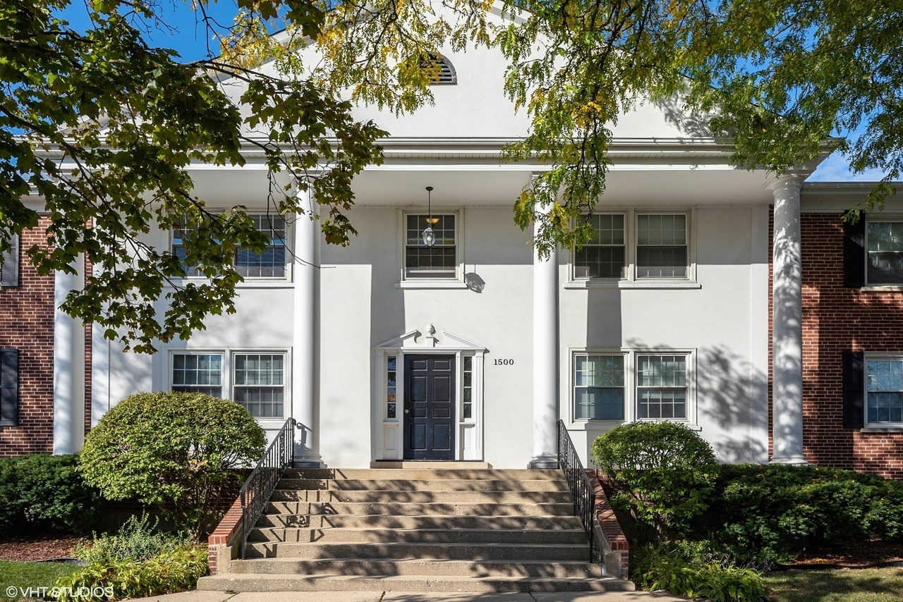 1500 W Touhy Avenue #2N, Park Ridge, IL