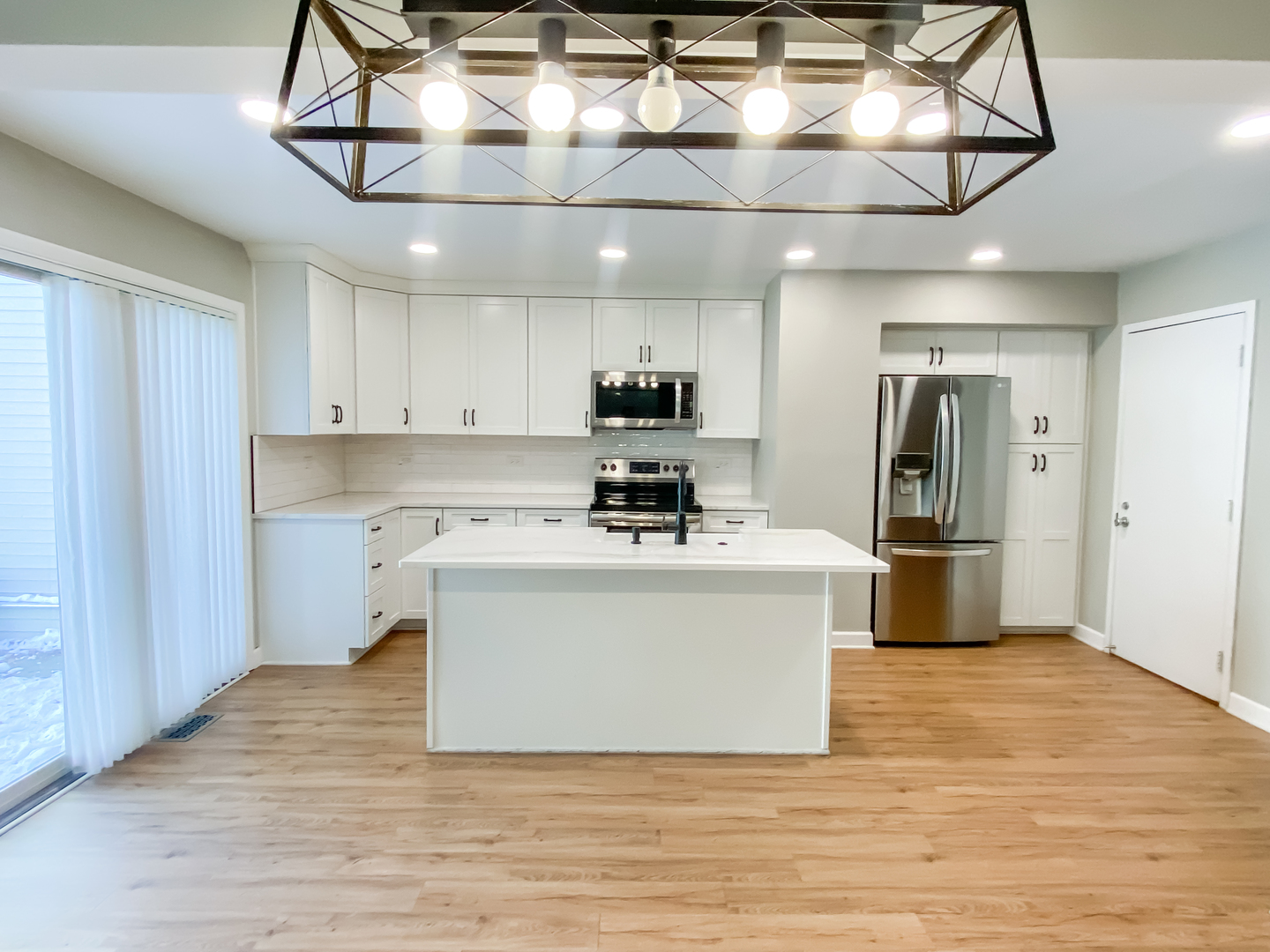 643 Wilbur Court, Gurnee, IL