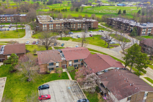 471 Raintree Court #2B, Glen Ellyn, IL