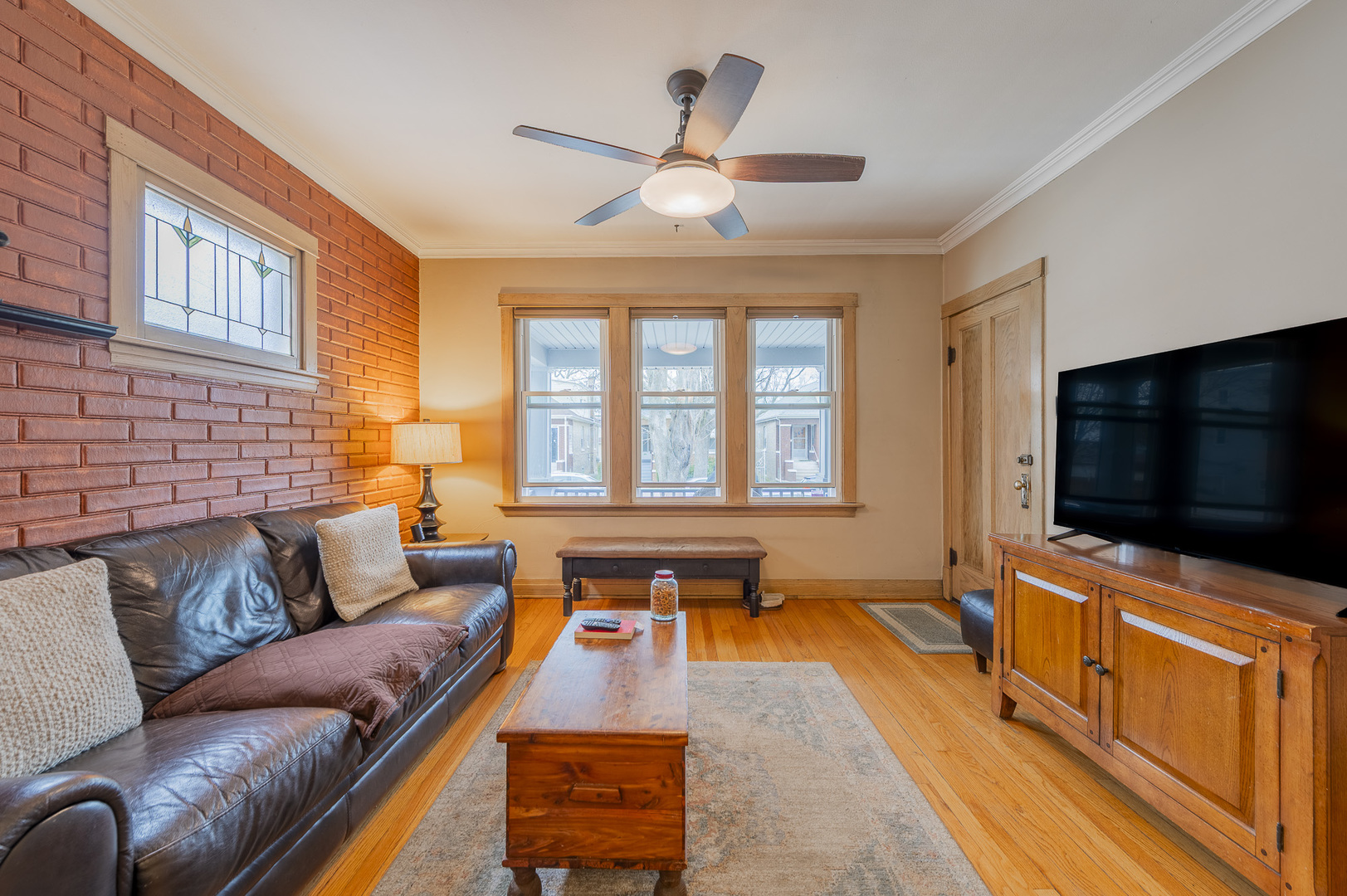 5055 W Argyle Street, Chicago, IL