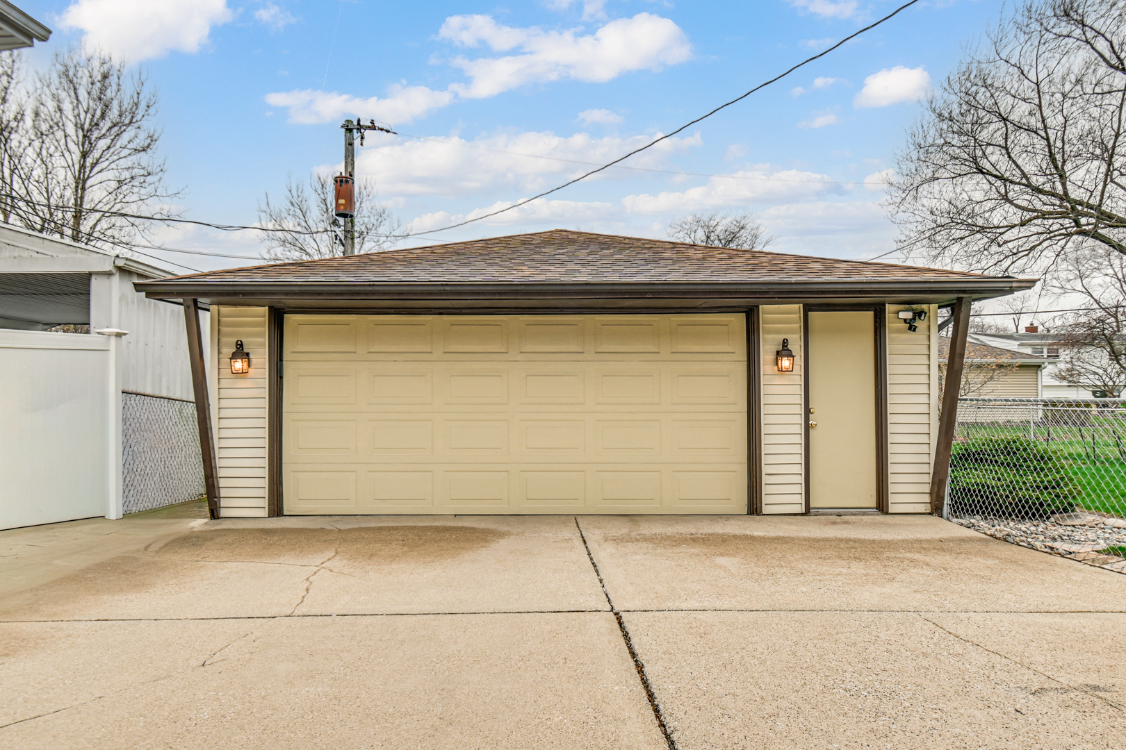 18538 Oakley Avenue, Lansing, IL