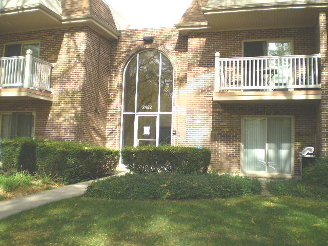 2422 N Kennicott Drive #2D, Arlington Heights, IL