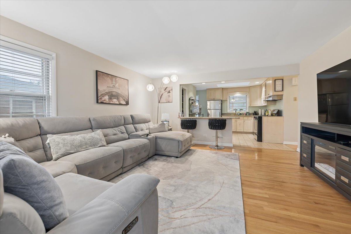 26 S Rohlwing Road, Palatine, IL