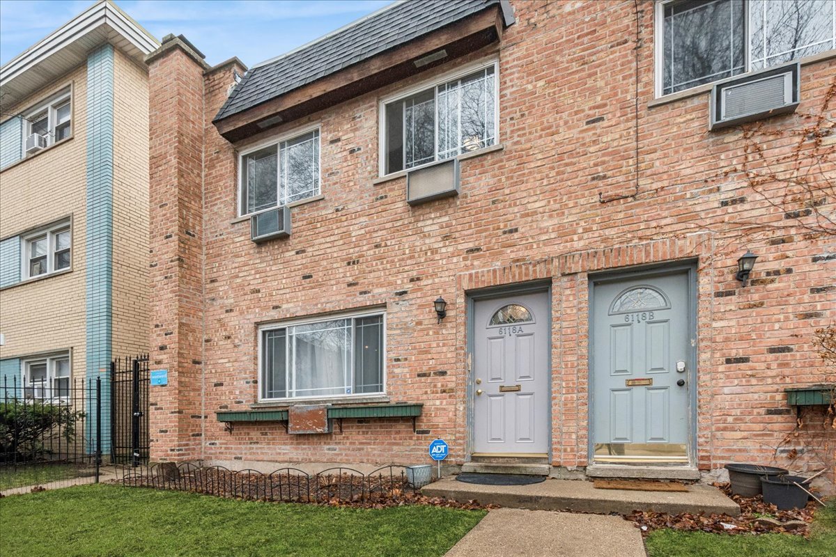 6118 N Hermitage Avenue #A, Chicago, IL
