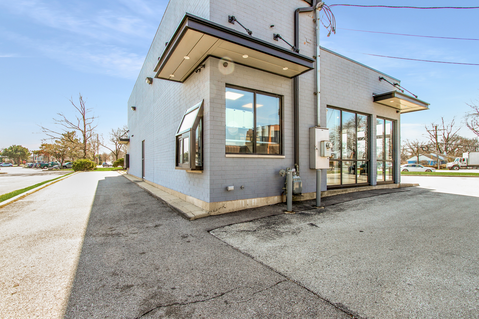 720 E Rand Road, Mount Prospect, IL