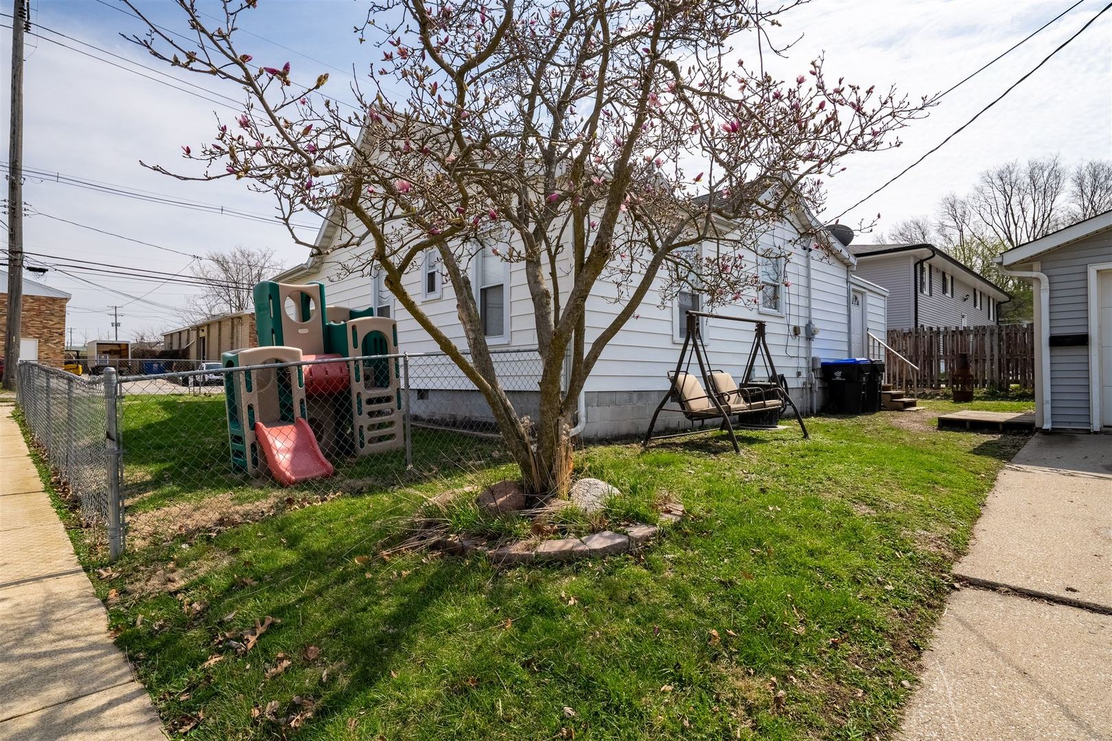 1101 Bunn Street, Bloomington, IL