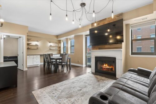 1155 S State Street #400, Chicago, IL