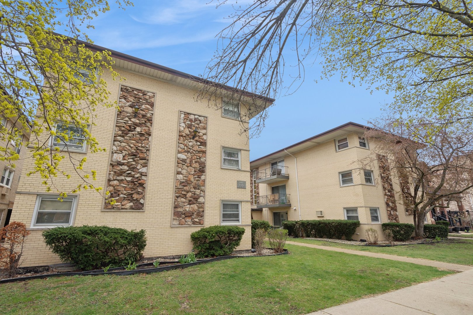 4229 N Kedvale Avenue #3B, Chicago, IL