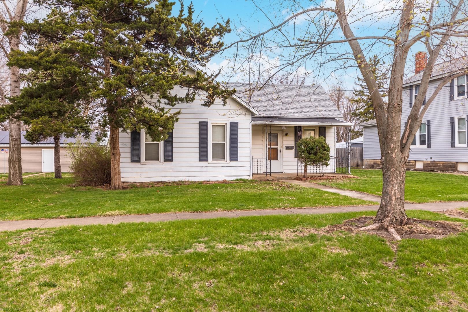 214 W Owsley Street, Chenoa, IL
