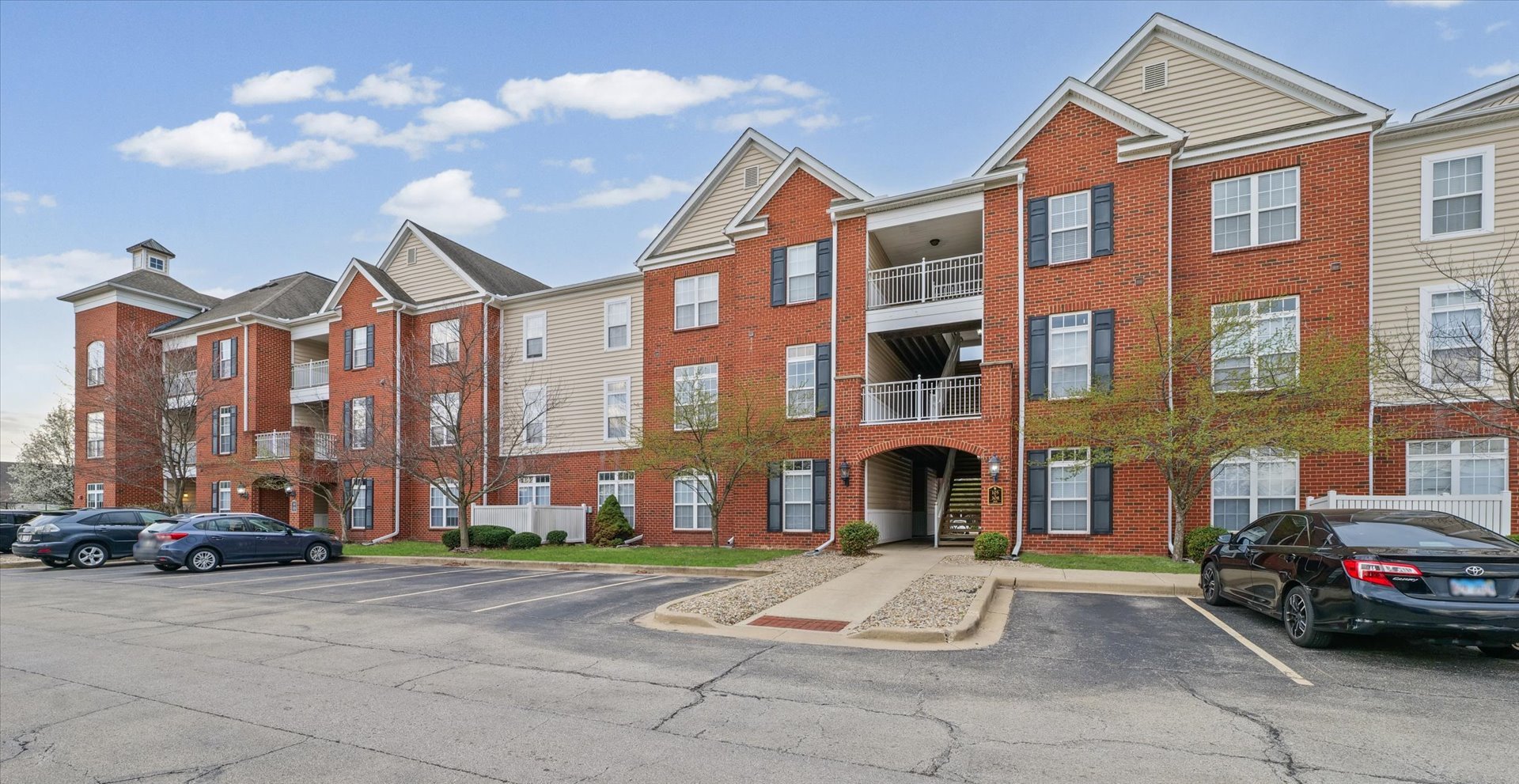 1901 N Lincoln Avenue #105, Urbana, IL