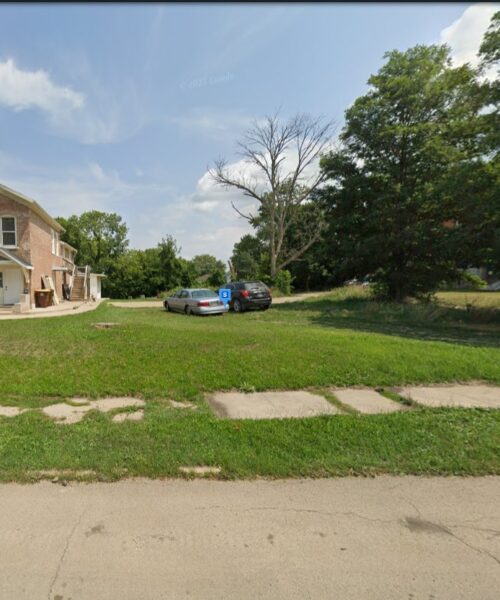 411 S Adams Avenue, Freeport, IL