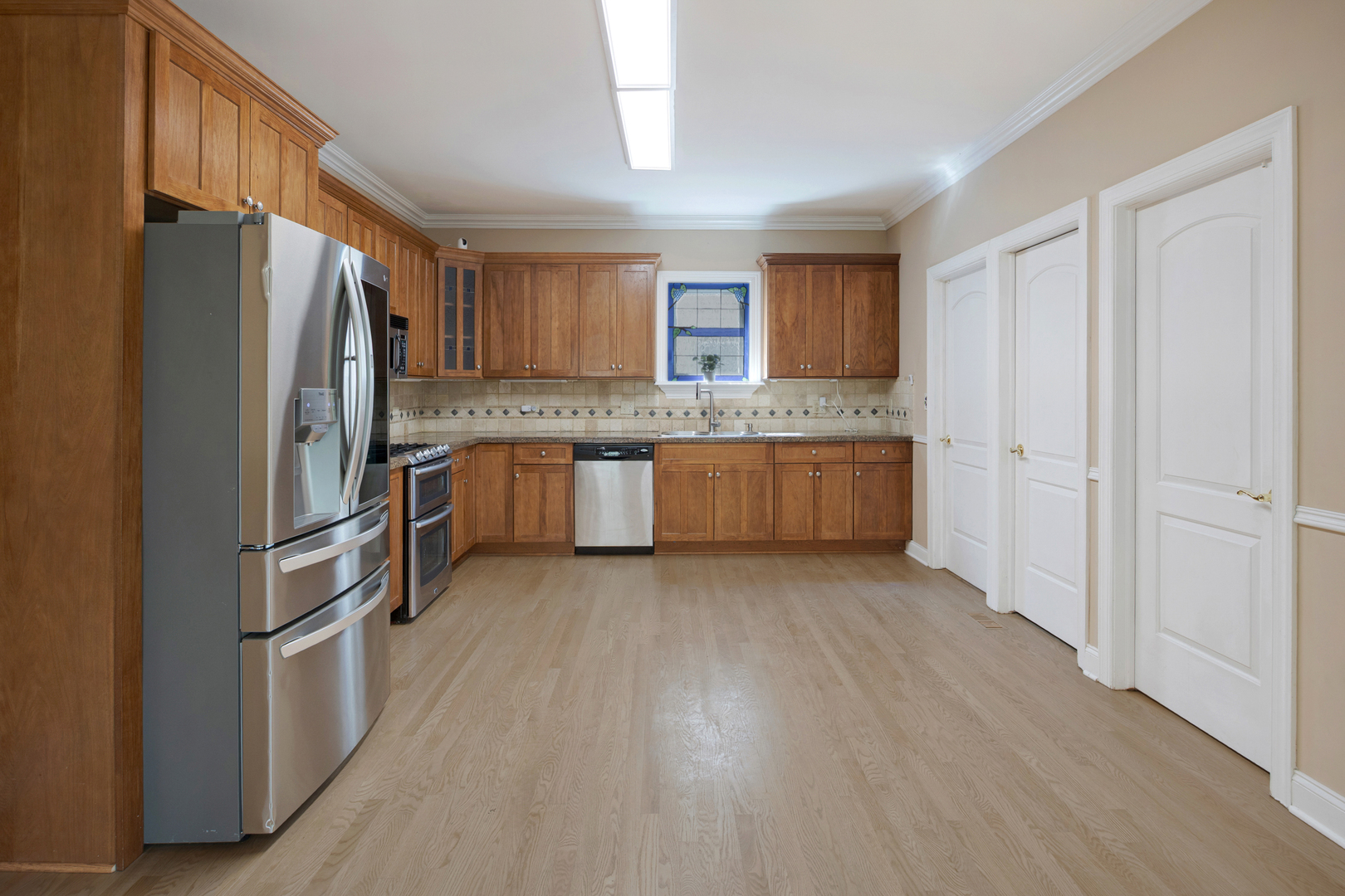 335 W Carriage Lane, Bensenville, IL