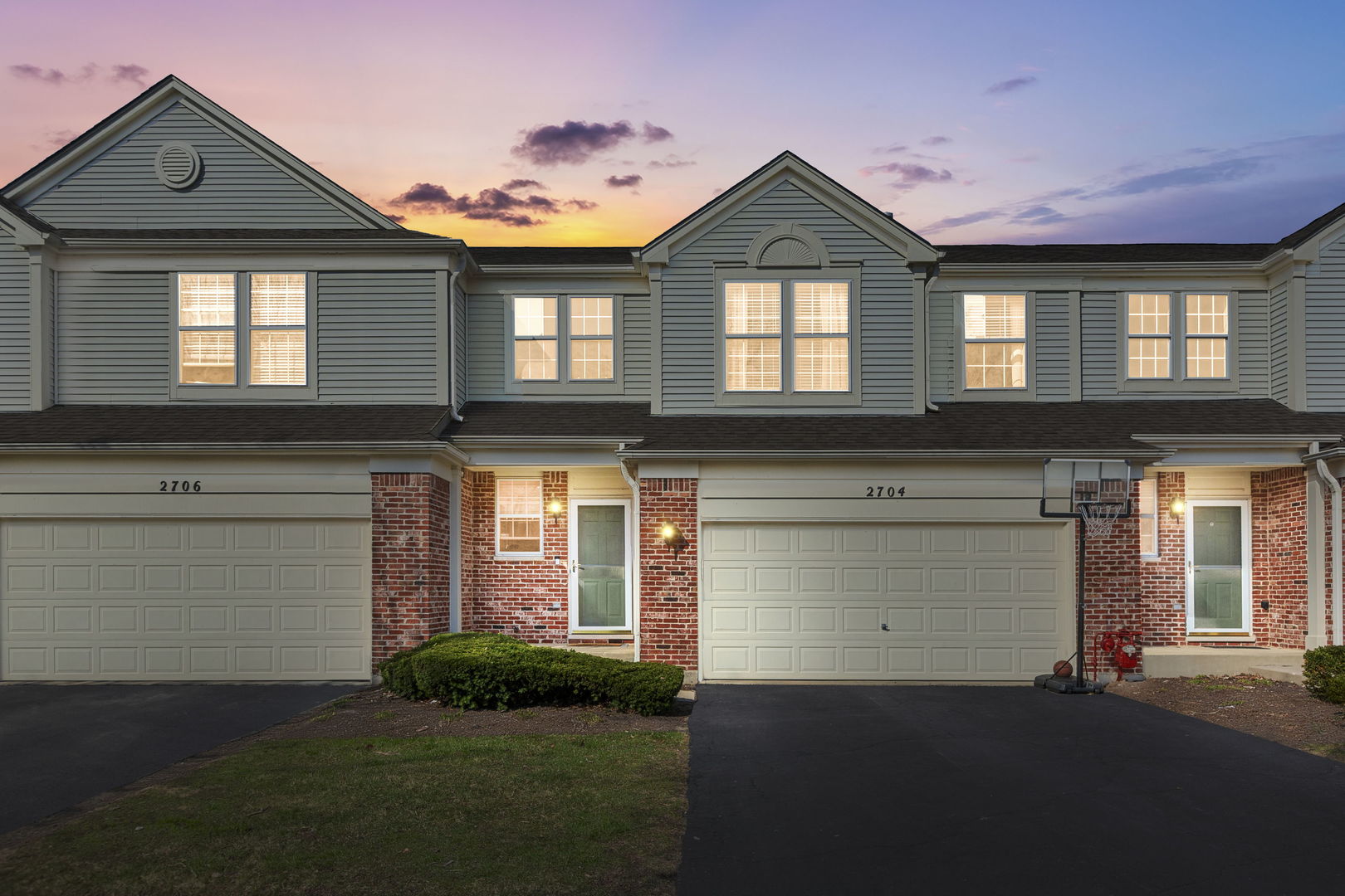 2704 Bay View Circle #2704, Algonquin, IL