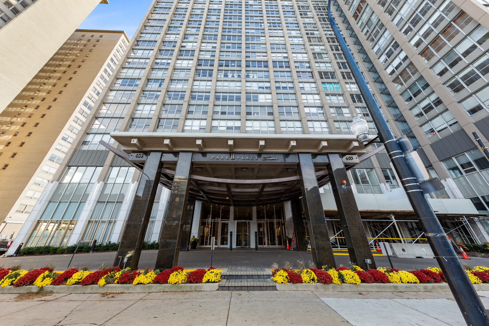 655 W Irving Park Road #1511, Chicago, IL