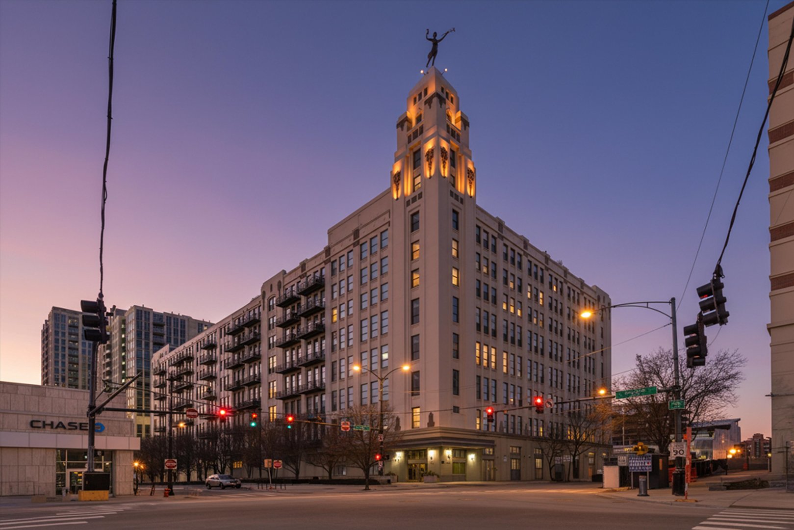 758 N Larrabee Street #208, Chicago, IL