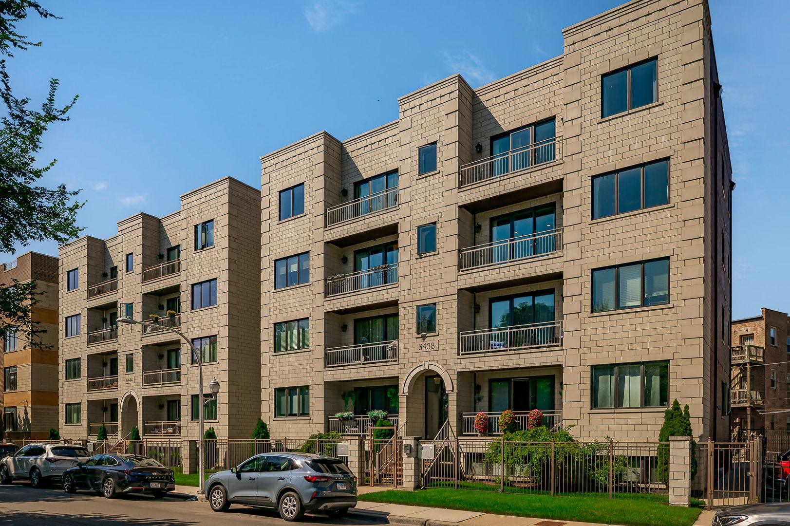 6438 S Woodlawn Avenue #3N, Chicago, IL