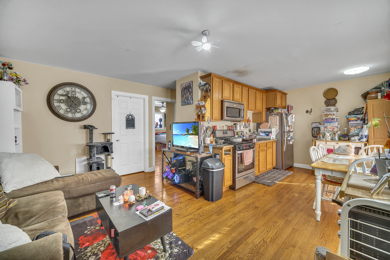 327 N Princeton Avenue #9, Villa Park, IL