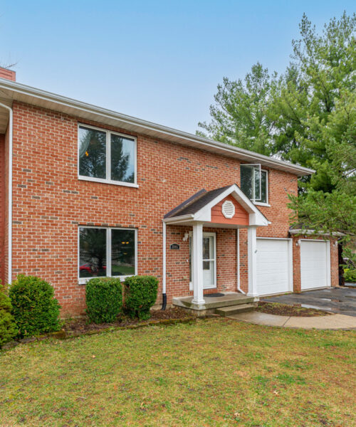 206 Griffin Place, Poplar Grove, IL