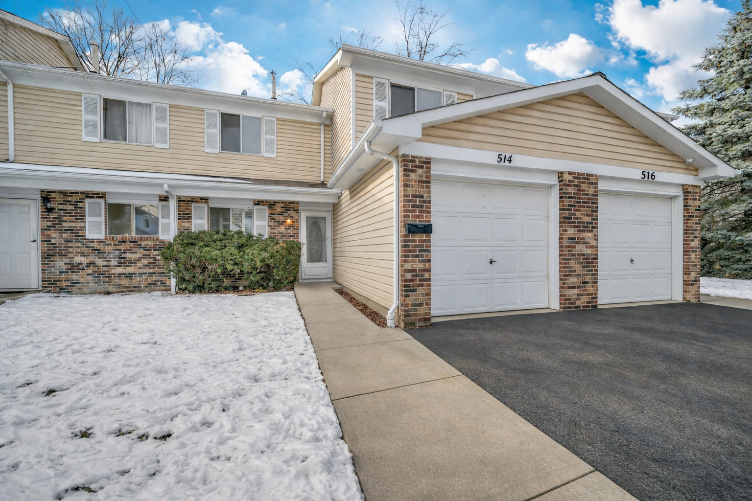 514 Alton Court, Carol Stream, IL