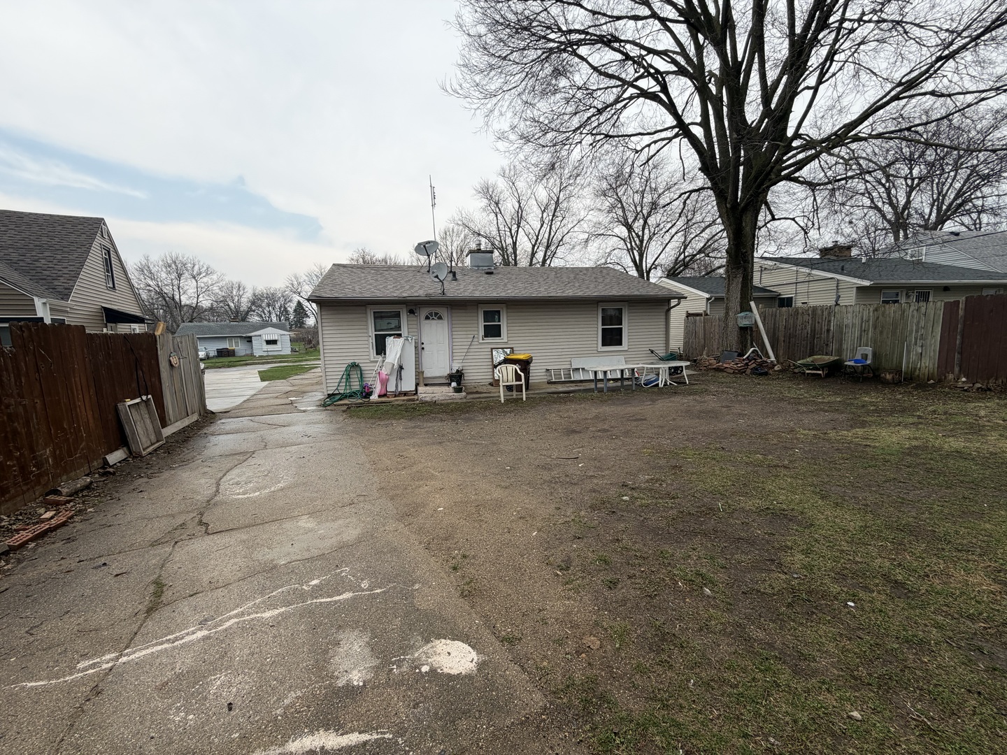 1916 Loomis Street, Rockford, IL