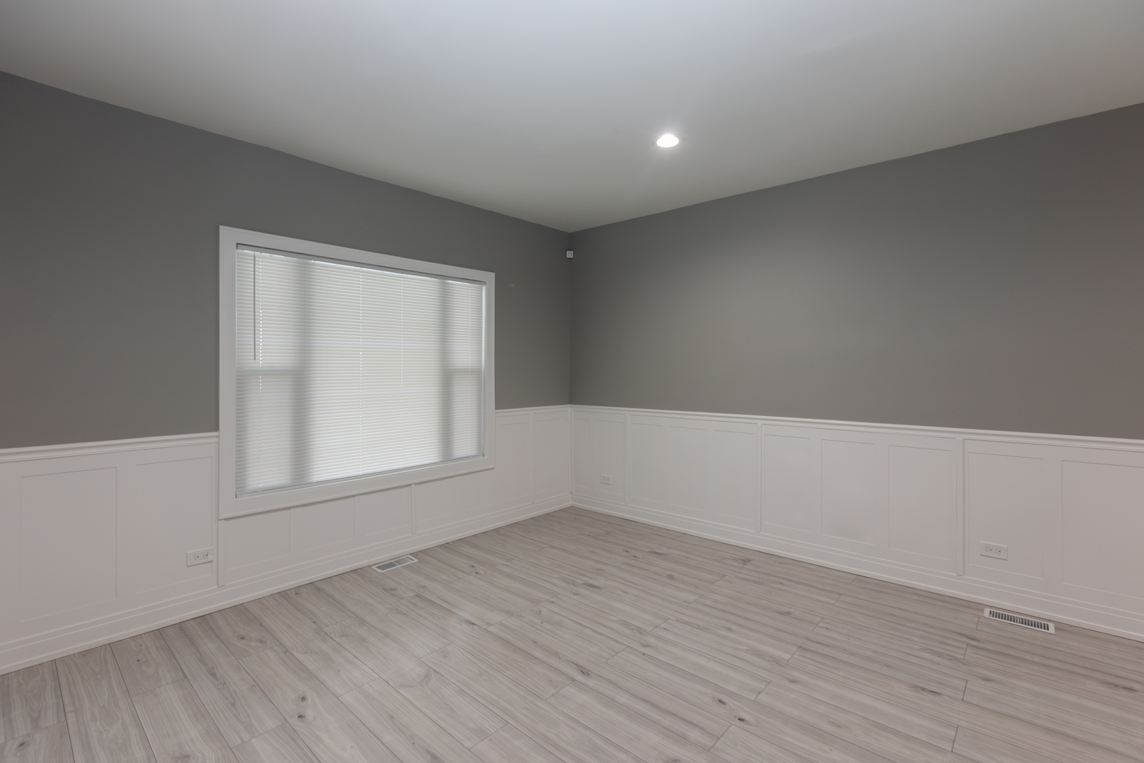 1508 S 7th Avenue, Maywood, IL