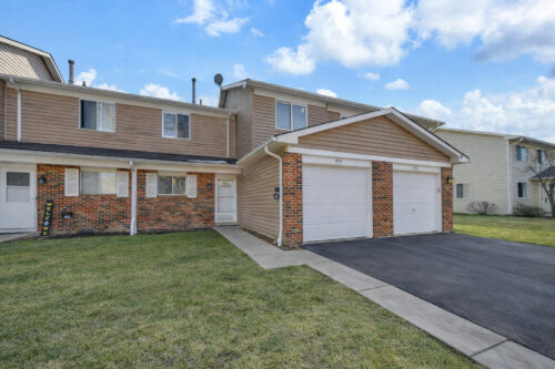 454 Esselen Court, Carol Stream, IL
