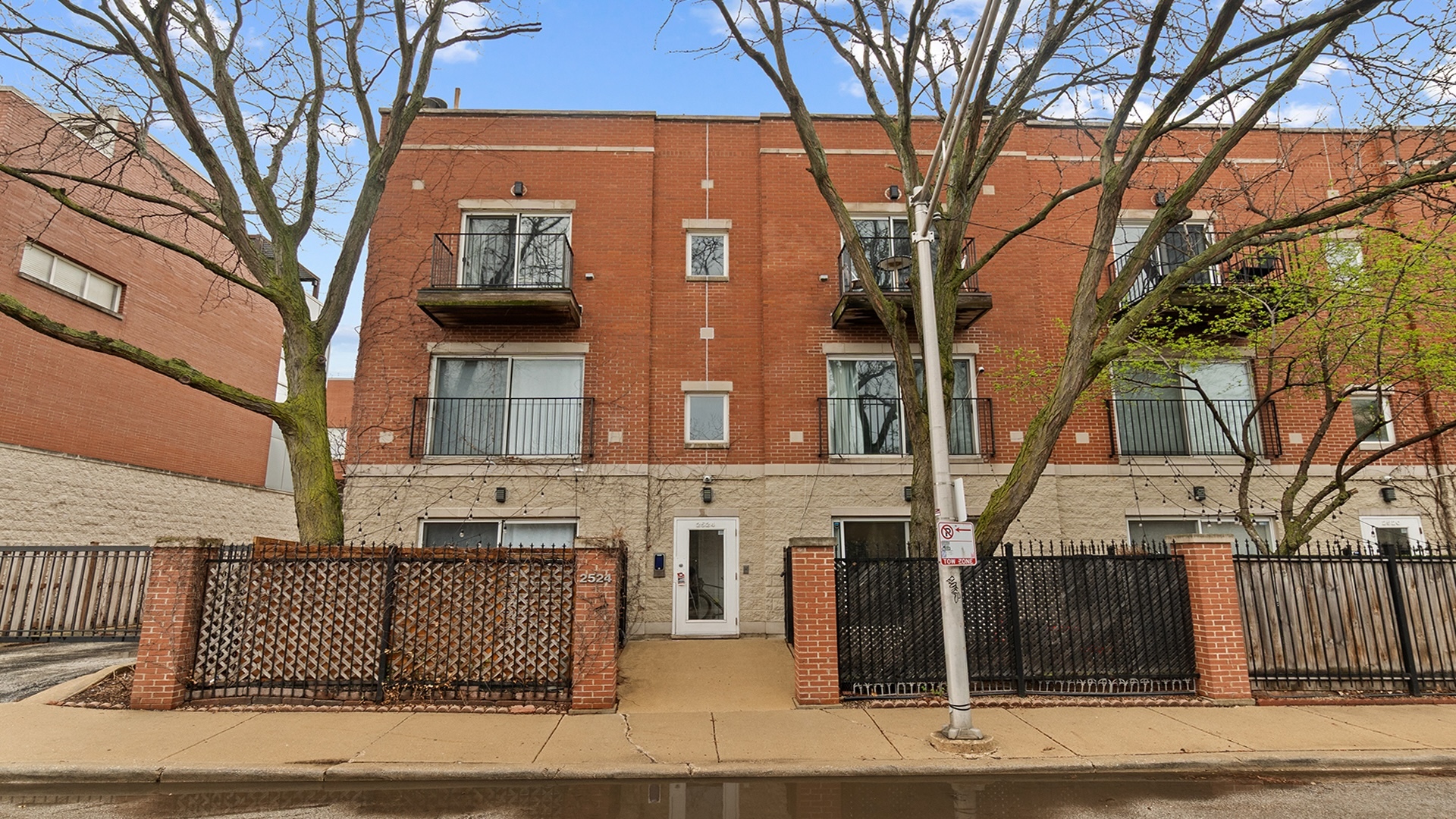 2524 W Bloomingdale Avenue #B, Chicago, IL