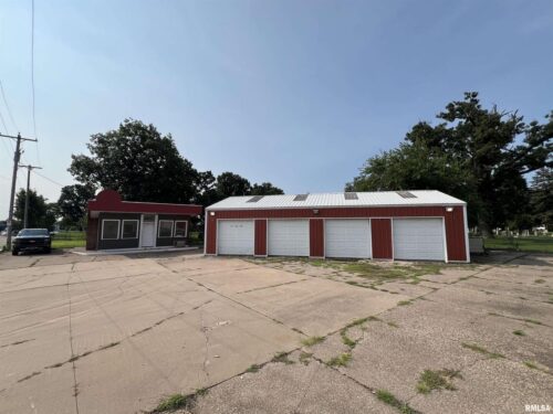 1601 ROCKINGHAM Road, Davenport, IA