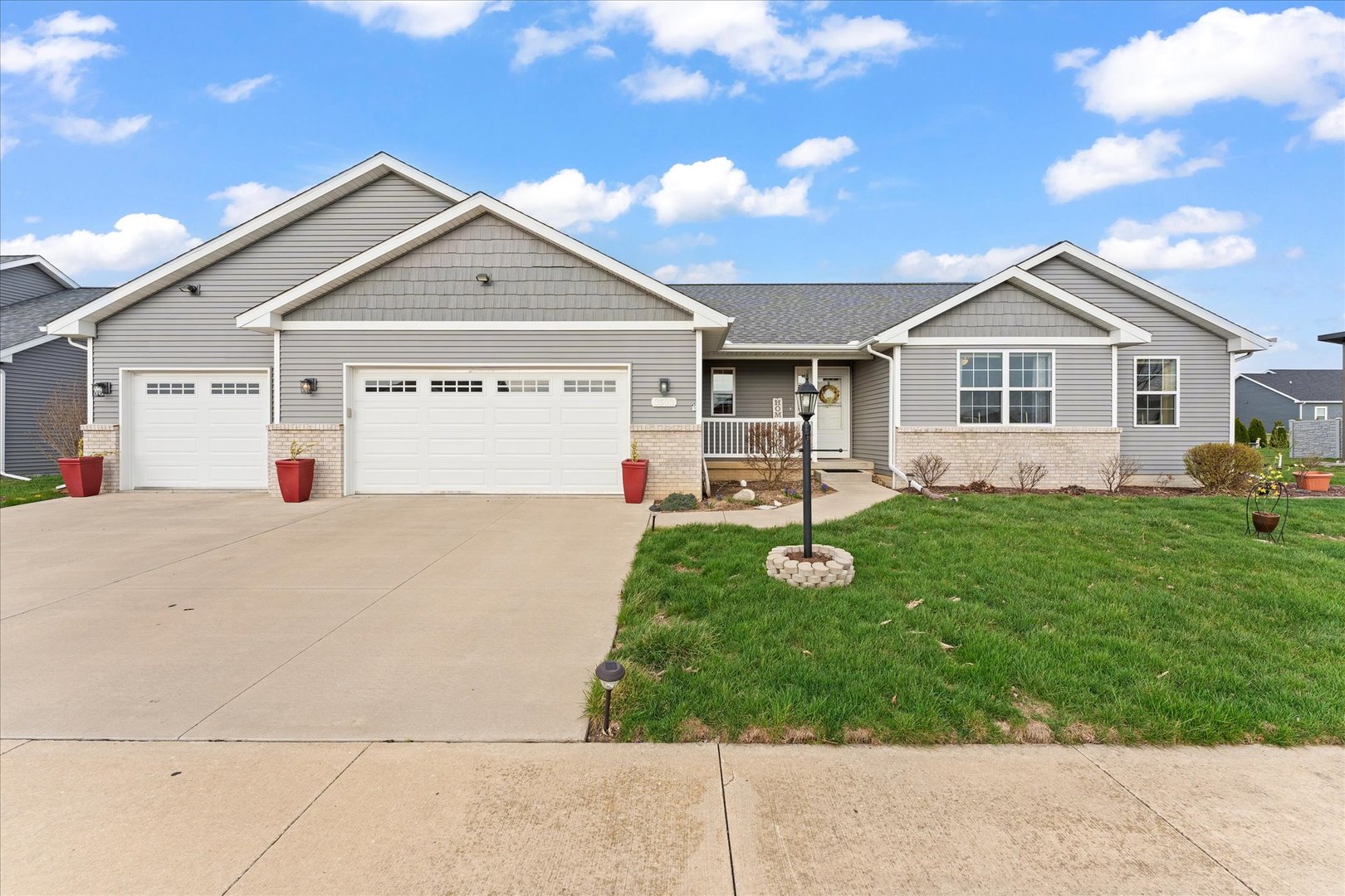 3503 S Deer Ridge Drive, Urbana, IL