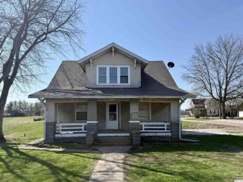 622 E Center, Loraine, IL