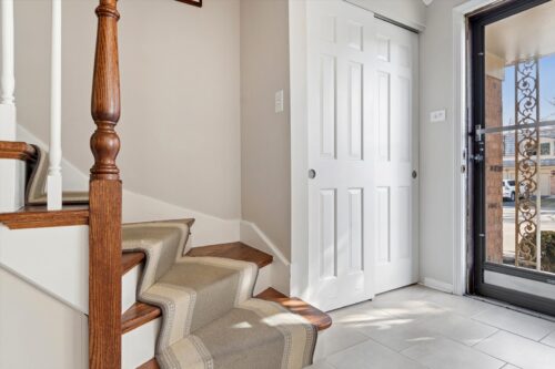 19W014 Avenue Normandy, Oak Brook, IL