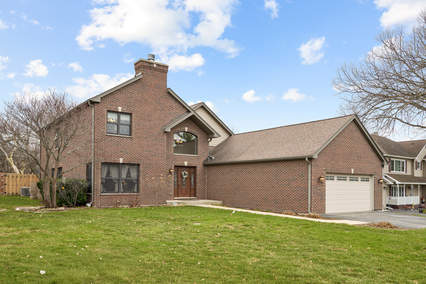 23w531 W Walnut Street, Roselle, IL