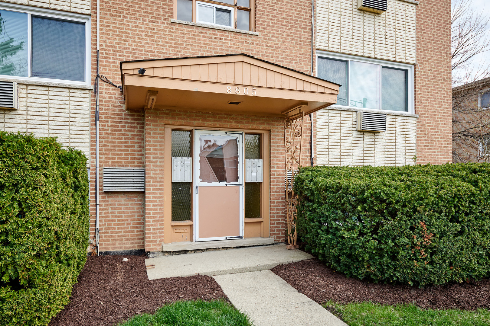 8805 Dee Road #2S, Des Plaines, IL
