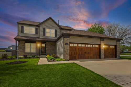 698 Juli Drive, South Elgin, IL