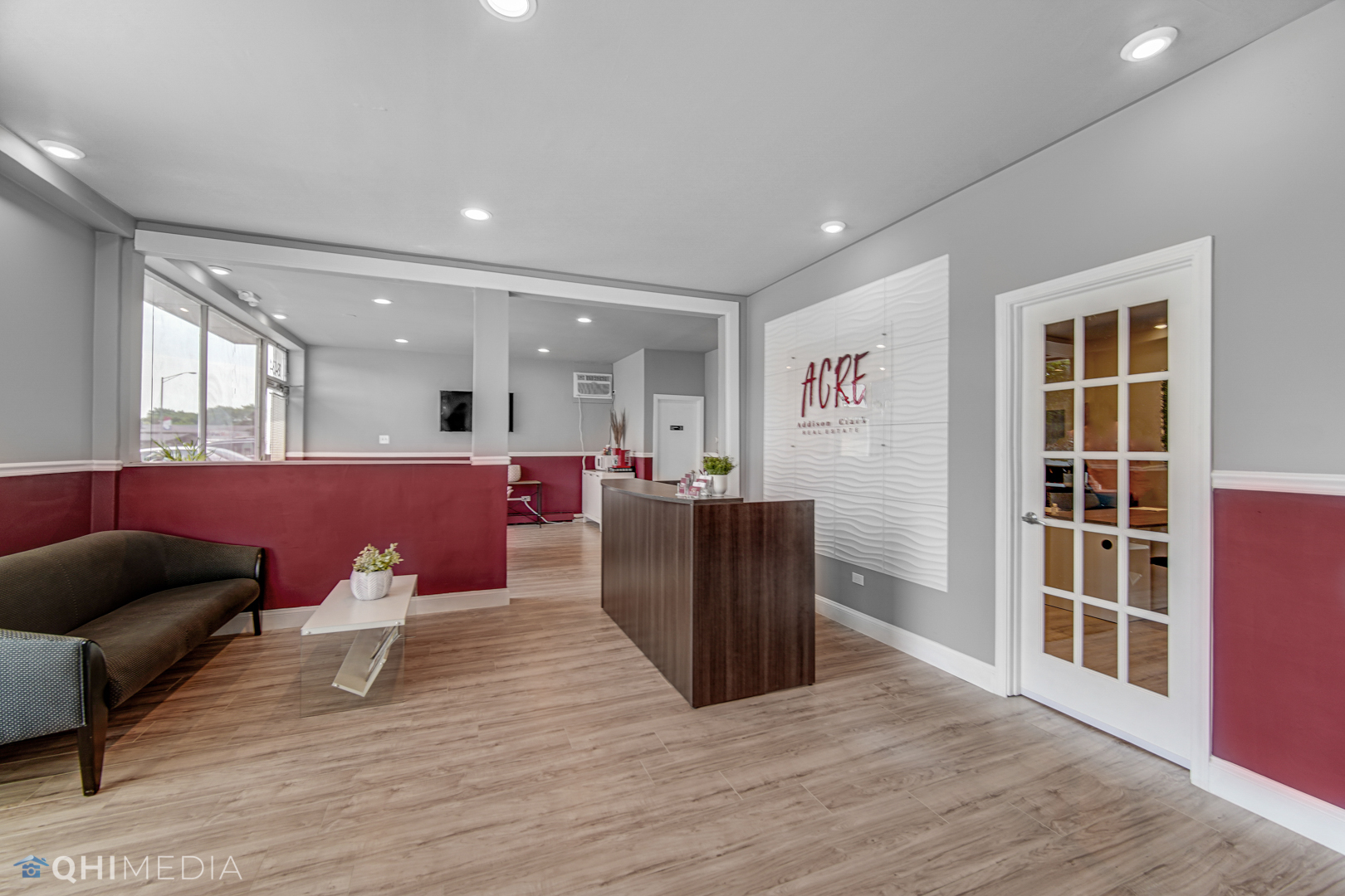 18434 Torrence Avenue, Lansing, IL