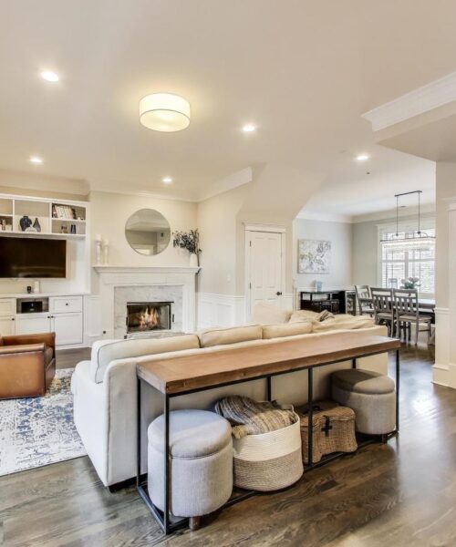 1910 W Addison Street #F, Chicago, IL