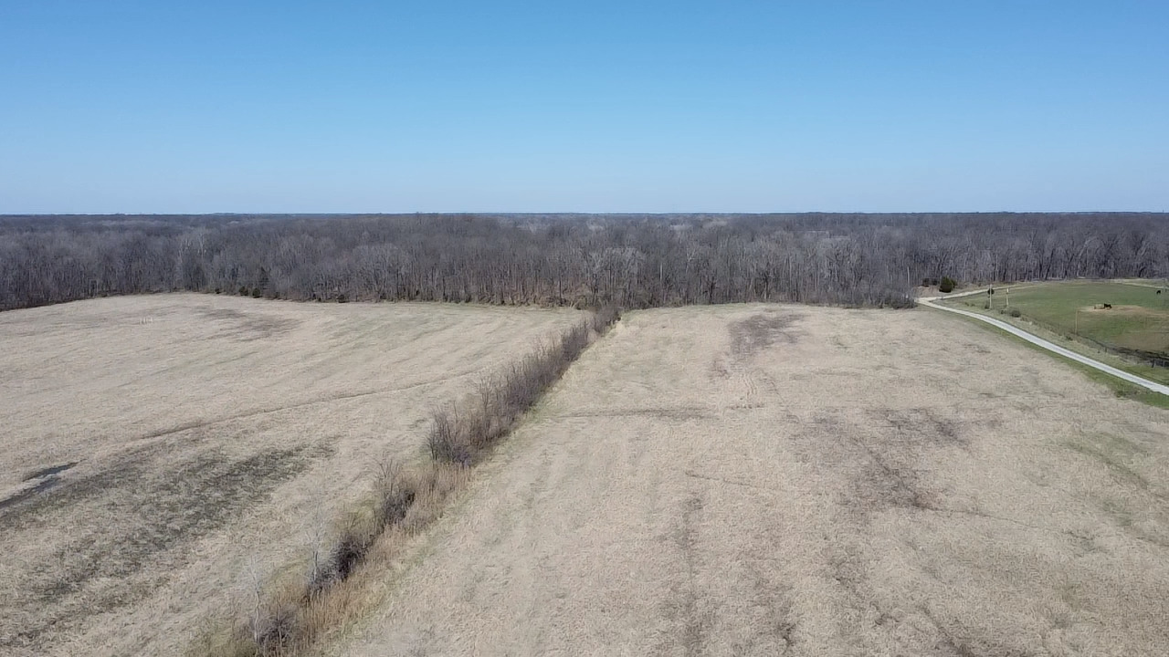 4771 Sullens Avenue, Iuka, IL