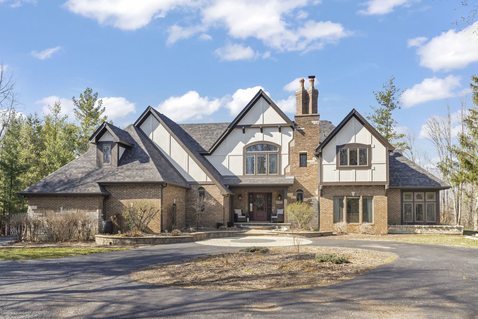 8877 Kennedy Road, Yorkville, IL