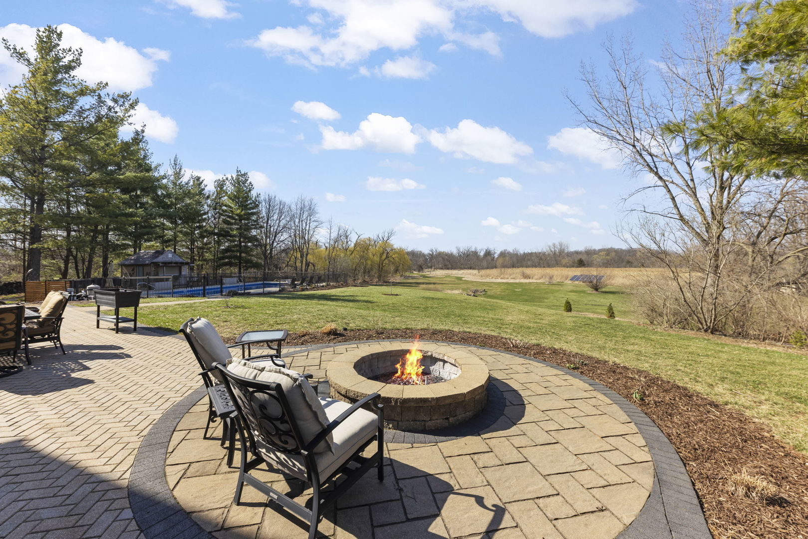 8877 Kennedy Road, Yorkville, IL