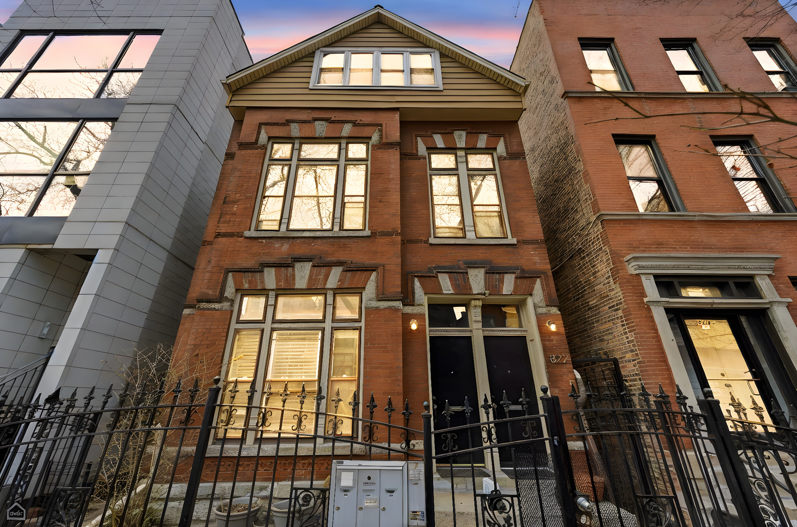 822 N Wood Street, Chicago, IL