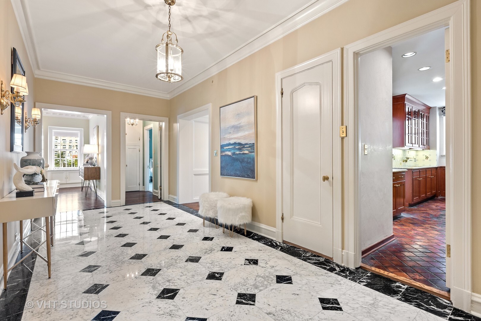 220 E WALTON Place #9W, Chicago, IL